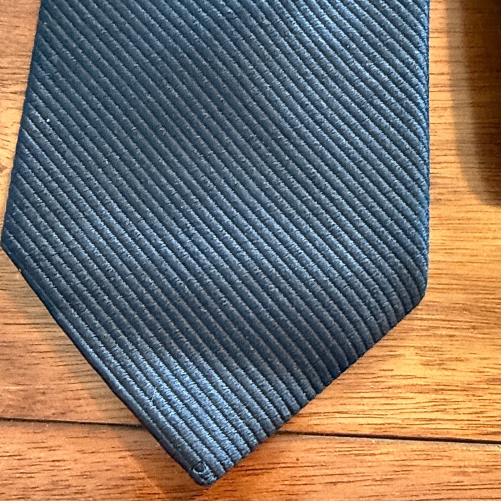 Brooks Brothers 100% Silk Blue Men's Tie - Picture 2 of 4